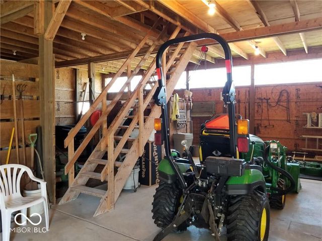 4462 S 600 Road W, New Palestine, IN 46163