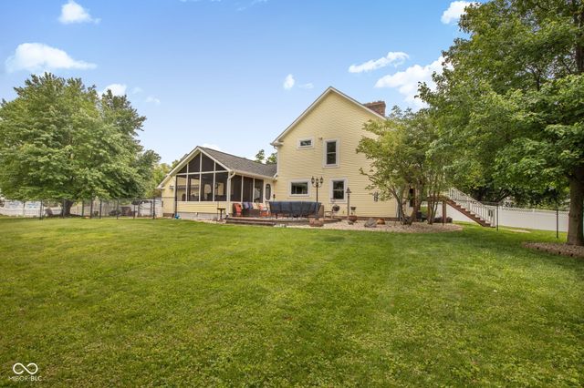 4462 S 600 Road W, New Palestine, IN 46163