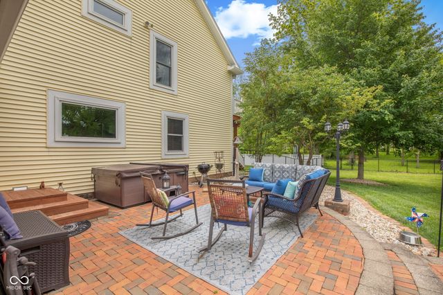 4462 S 600 Road W, New Palestine, IN 46163