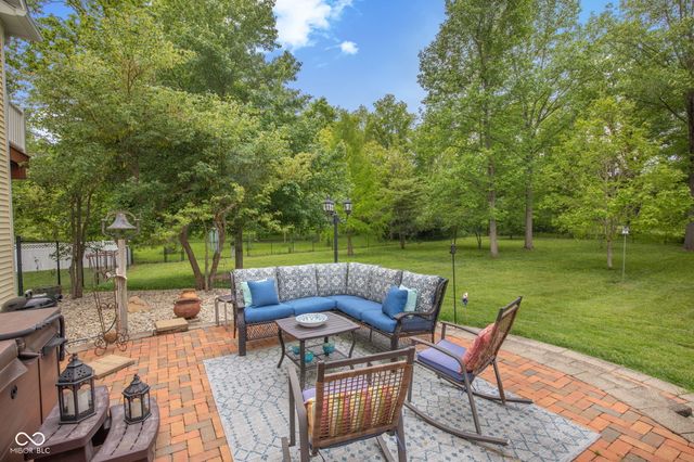 4462 S 600 Road W, New Palestine, IN 46163