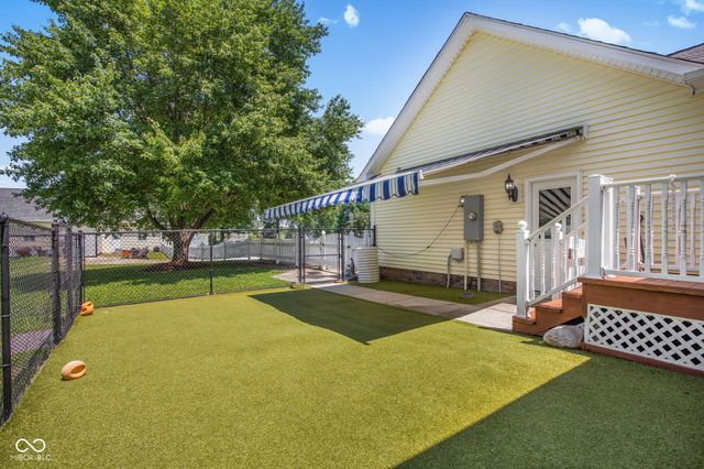 4462 S 600 Road W, New Palestine, IN 46163