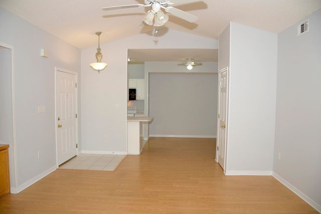 1501 N Partin Drive APT 217, Niceville, FL 32578