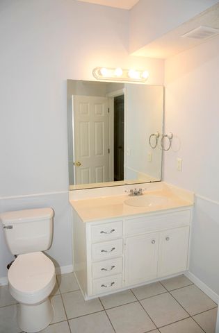 1501 N Partin Drive APT 217, Niceville, FL 32578