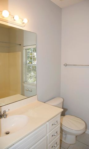 1501 N Partin Drive APT 217, Niceville, FL 32578