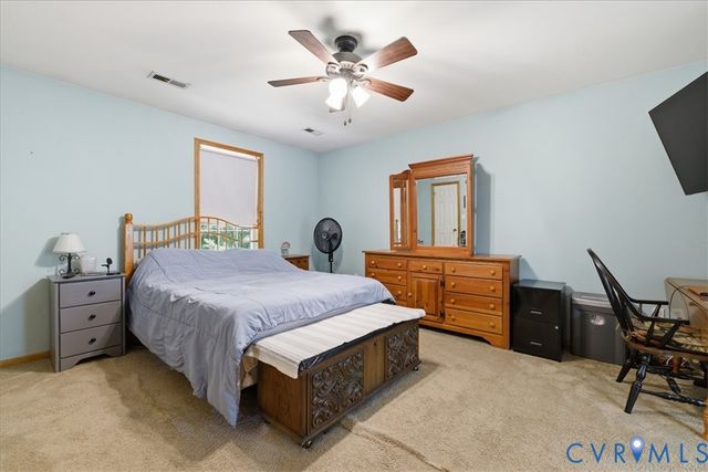 5468 Midway Rd, Dinwiddie, VA 23833