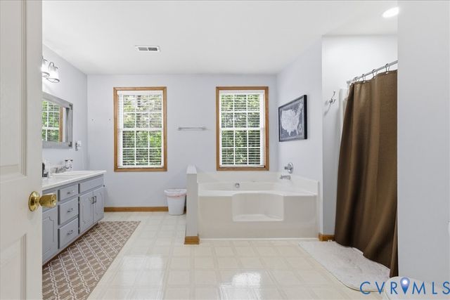 5468 Midway Rd, Dinwiddie, VA 23833