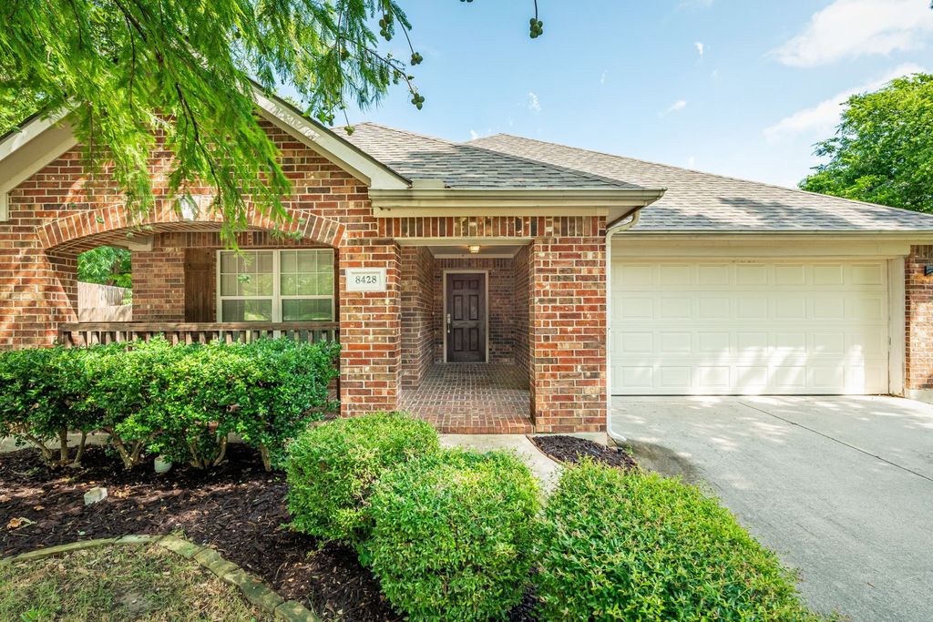 8428 Sonnet Drive, Mckinney, TX 75071