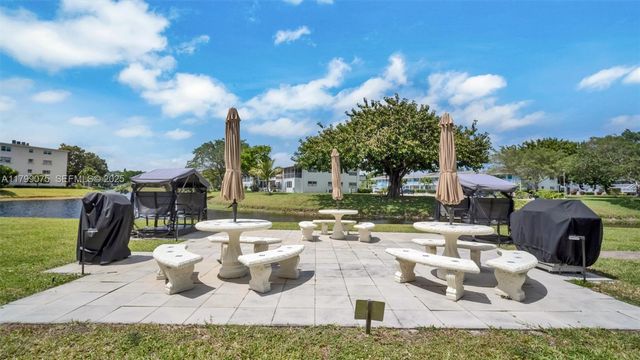 3087 Newport S 3087, Deerfield Beach, FL 33442