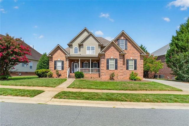 3033 Cameron Village Court, Winston-salem, NC 27103