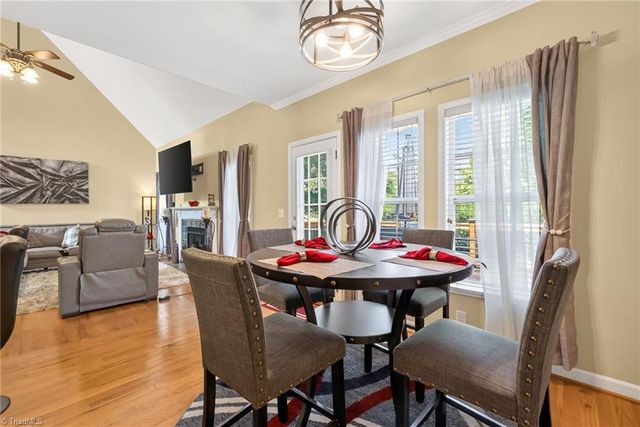 3033 Cameron Village Court, Winston-salem, NC 27103