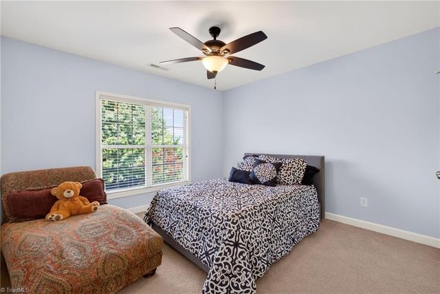 3033 Cameron Village Court, Winston-salem, NC 27103