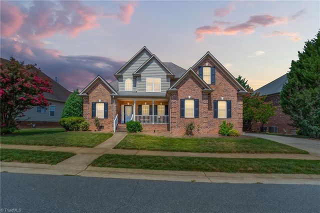 3033 Cameron Village Court, Winston-salem, NC 27103