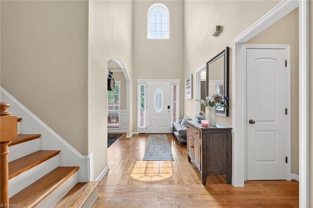 3033 Cameron Village Court, Winston-salem, NC 27103