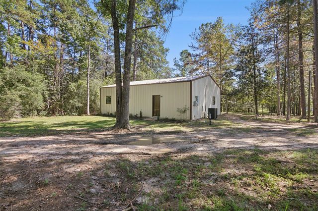 131 Oaklane Drive, Hemphill, TX 75948
