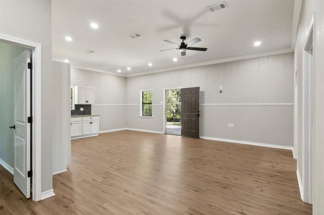 131 Oaklane Drive, Hemphill, TX 75948