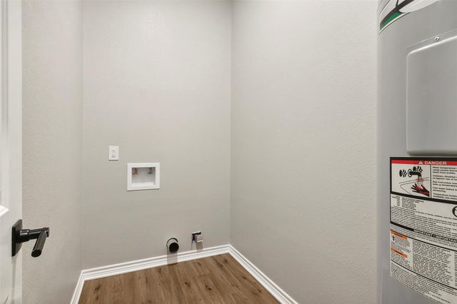 131 Oaklane Drive, Hemphill, TX 75948