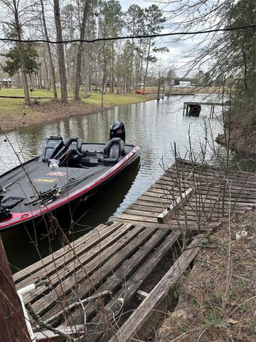 131 Oaklane Drive, Hemphill, TX 75948