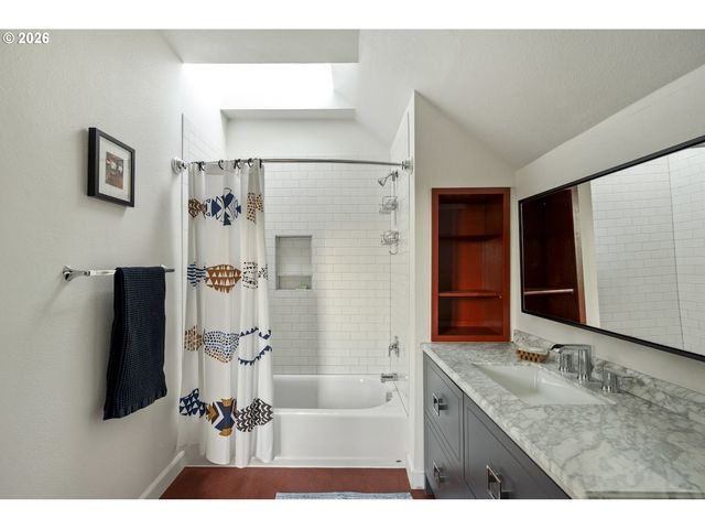 5275 Ne 18TH Ave, Portland, OR 97211