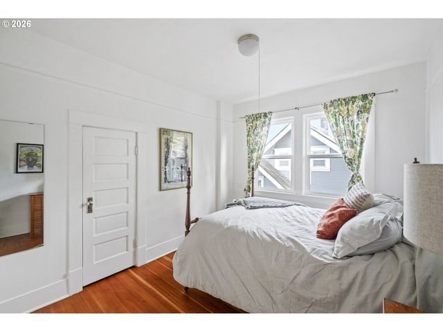 5275 Ne 18TH Ave, Portland, OR 97211