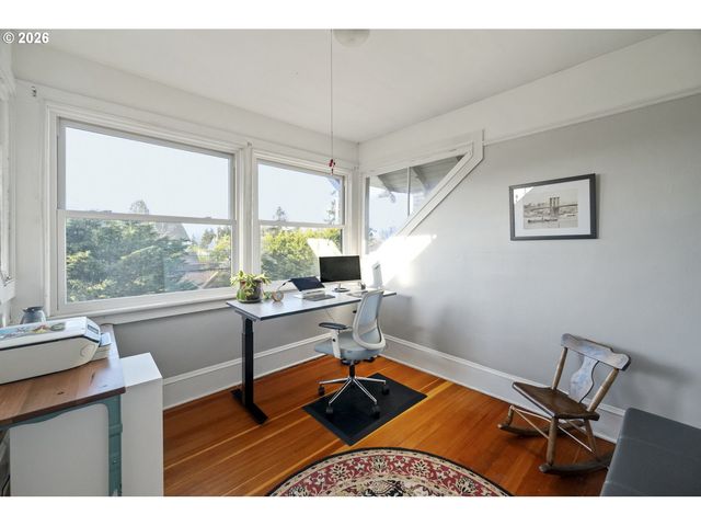 5275 Ne 18TH Ave, Portland, OR 97211