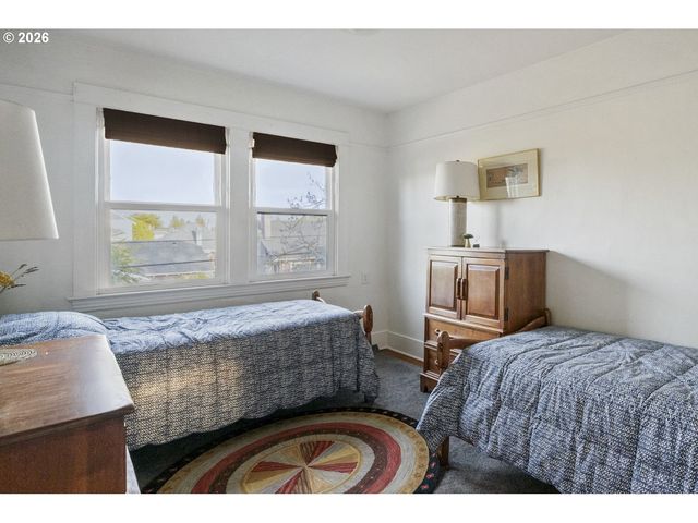 5275 Ne 18TH Ave, Portland, OR 97211