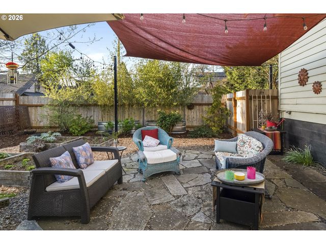 5275 Ne 18TH Ave, Portland, OR 97211