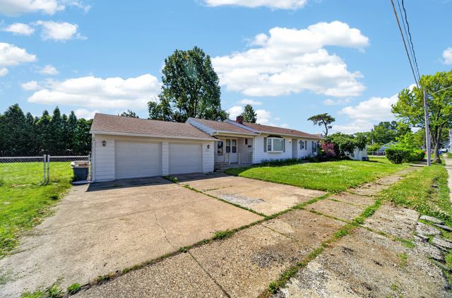 4115 ROYAL Avenue, Erie, PA 16509