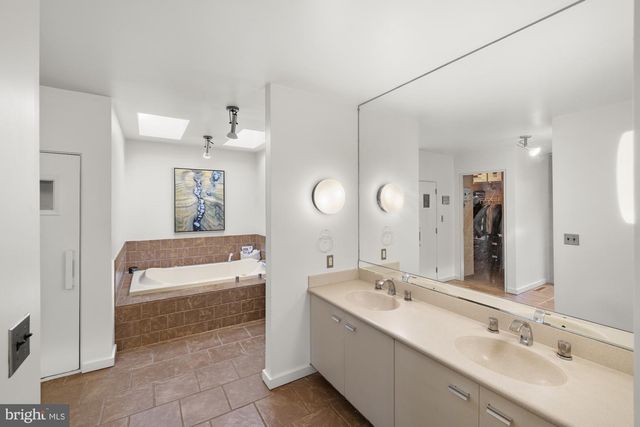 160 MYERS RD, East Berlin, PA 17316