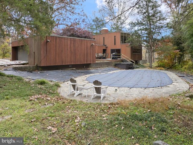 160 MYERS RD, East Berlin, PA 17316