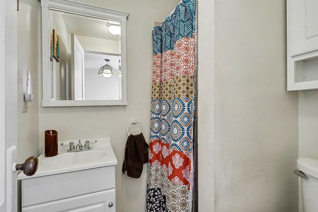 191 Neal Avenue, Newark, OH 43055