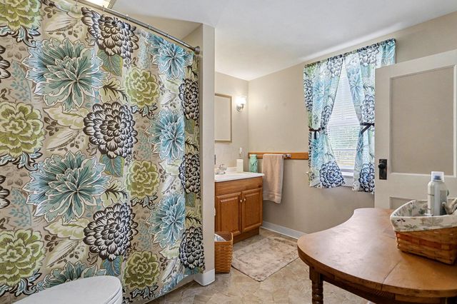 191 Neal Avenue, Newark, OH 43055