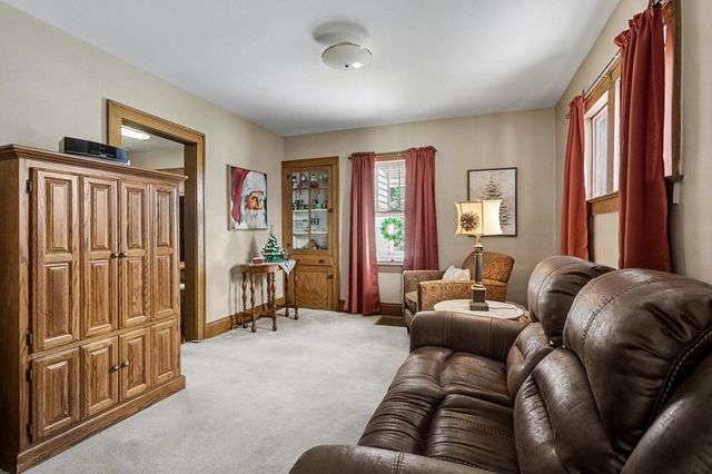 191 Neal Avenue, Newark, OH 43055