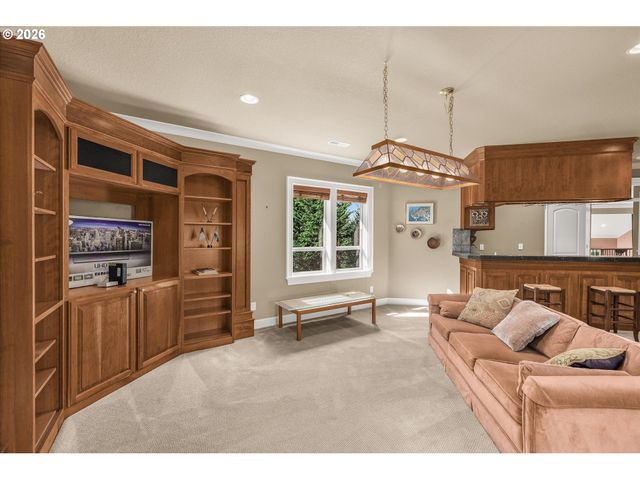 14053 Se CLAREMONT St, Happy Valley, OR 97086