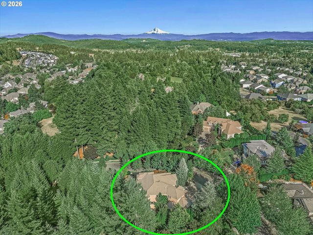 14053 Se CLAREMONT St, Happy Valley, OR 97086