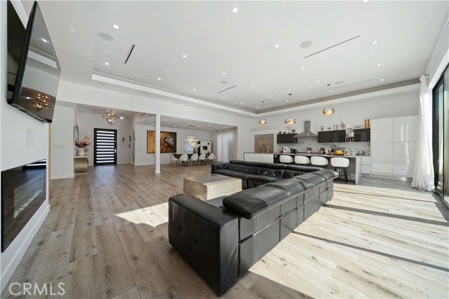 5631 Wilhelmina Avenue, Woodland Hills (los Angeles), CA 91367