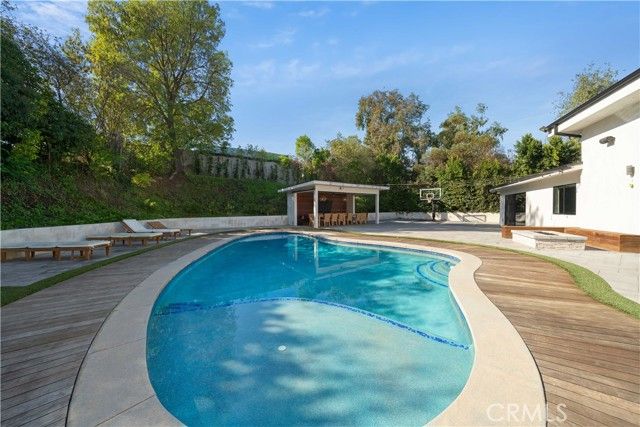 5631 Wilhelmina Avenue, Woodland Hills (los Angeles), CA 91367