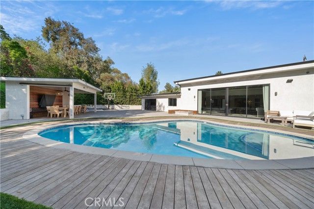 5631 Wilhelmina Avenue, Woodland Hills (los Angeles), CA 91367