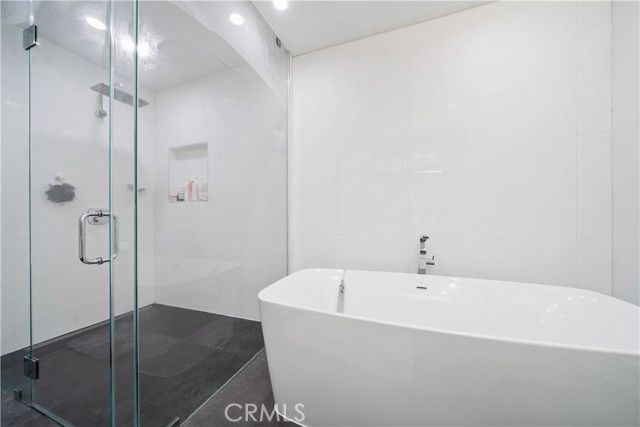 5631 Wilhelmina Avenue, Woodland Hills (los Angeles), CA 91367