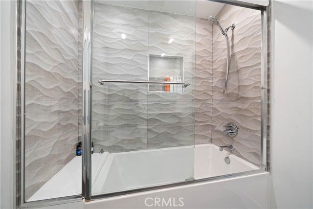 5631 Wilhelmina Avenue, Woodland Hills (los Angeles), CA 91367