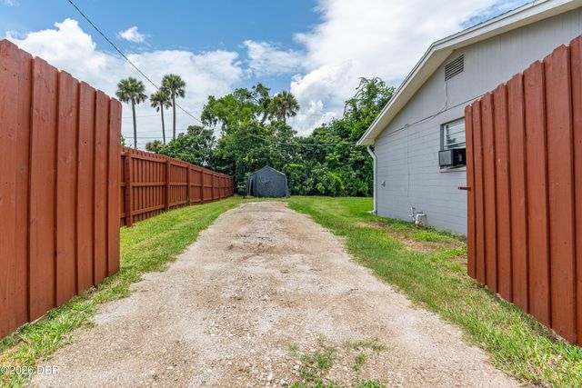 918 Wells Drive, South Daytona, FL 32119