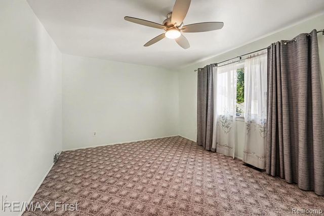 15628 Canberra Street, Roseville, MI 48066