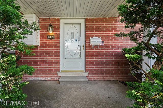 15628 Canberra Street, Roseville, MI 48066