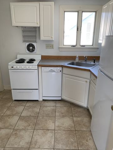 59 Atlantic Ave. A, Marblehead, MA 01945