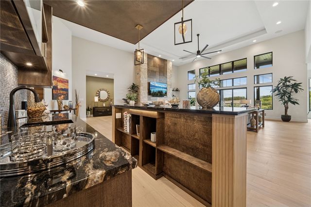 2099 Totteridge Dr, Salem Twp, PA 15601