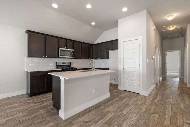 118 Trailstone DR, Bastrop, TX 78602