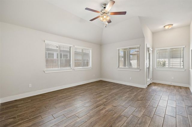 118 Trailstone DR, Bastrop, TX 78602