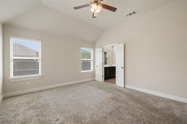 118 Trailstone DR, Bastrop, TX 78602