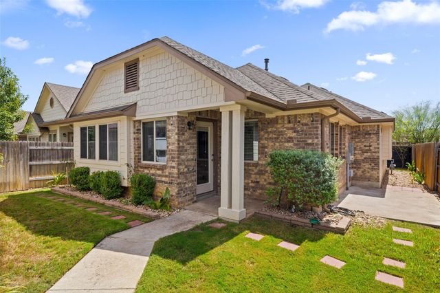 118 Trailstone DR, Bastrop, TX 78602