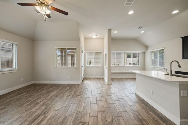 118 Trailstone DR, Bastrop, TX 78602