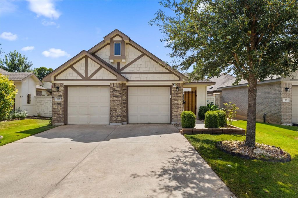 118 Trailstone DR, Bastrop, TX 78602